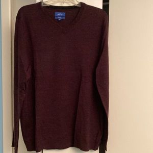 Apt. 9 Slim Fit Men B Neck Sweater size Large Merino Blend Burgundy Color